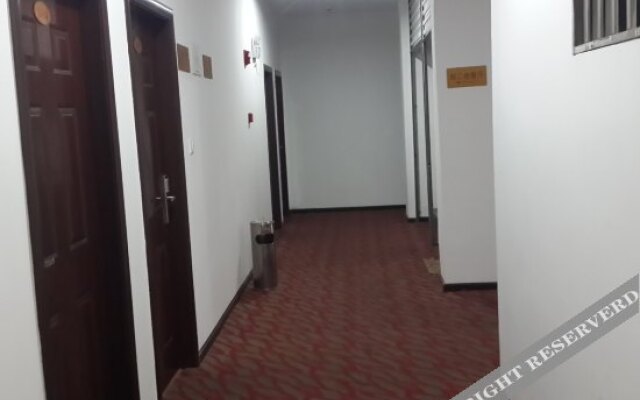 Qingjianglong Hostel