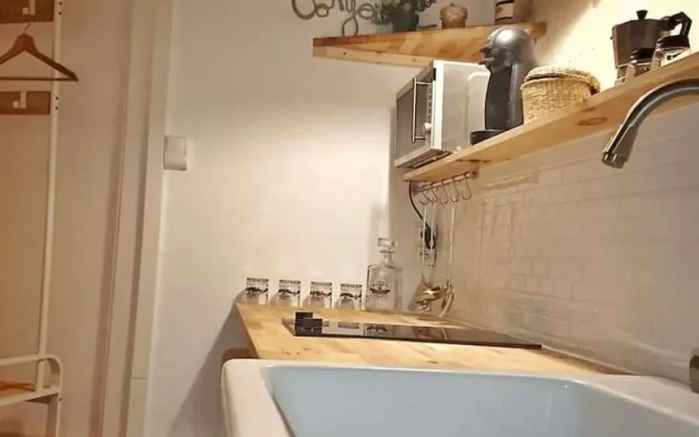 Place de la ROQUETTE centre historique