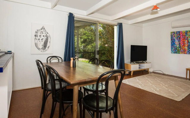 Nest - Pet Friendly - 2 Min Walk to Beach