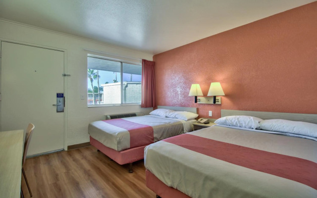 Motel 6 Youngtown, AZ - Phoenix - Sun City
