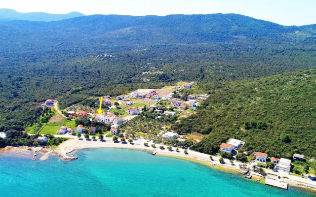 Apartments Lemes - Comfort One Bedroom Apartment With Garden View