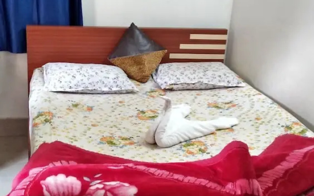 Om Shanti Guest House - Near Ruby General Hospital and Science City