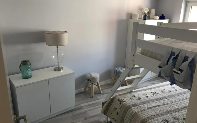 Blue Bay Beach Apartment