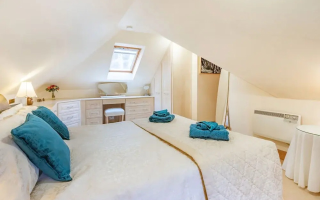 Dunstaffnage Cottage