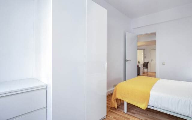 Lovely 1Bed Apt W Balcony In Eixample