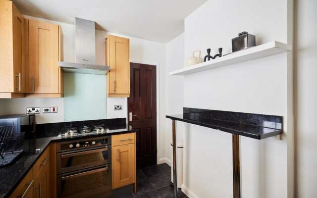 The London Wonder - Adorable 2bdr Flat With Patio