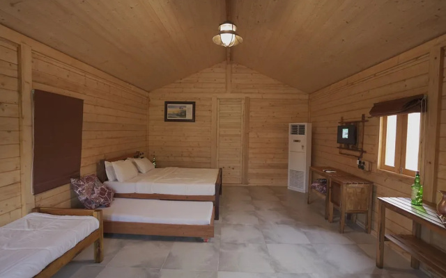 Vinnca Village At Rockhill Adventures & Resorts