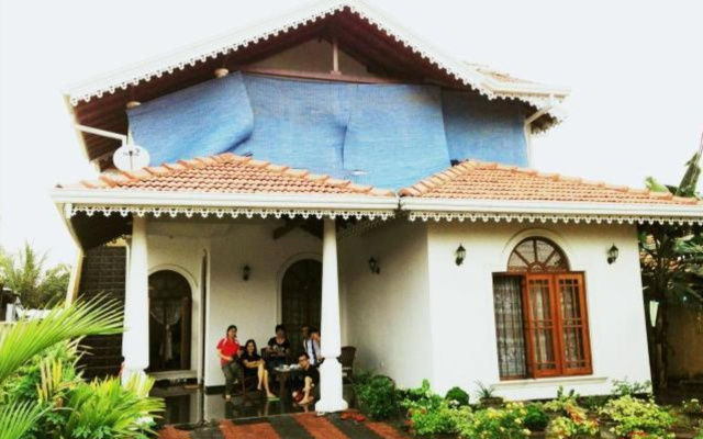 Colombo Airport Hostel @ Negombo Beach