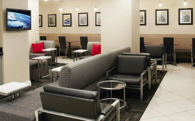 Holiday Inn Express Chicago - Magnificent Mile by IHG