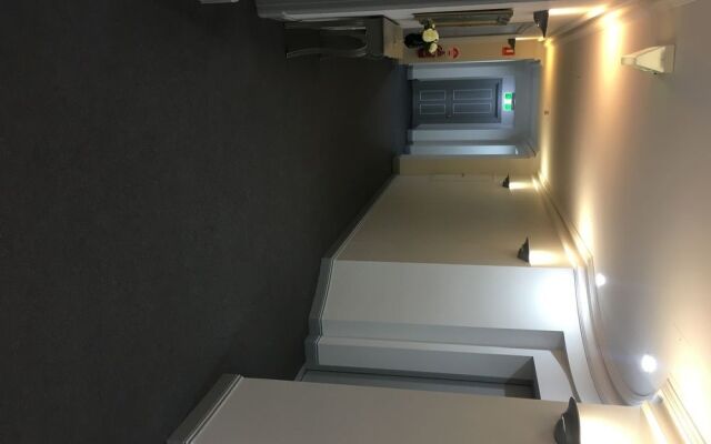 City Escape 2BD in Adelaides East End 3