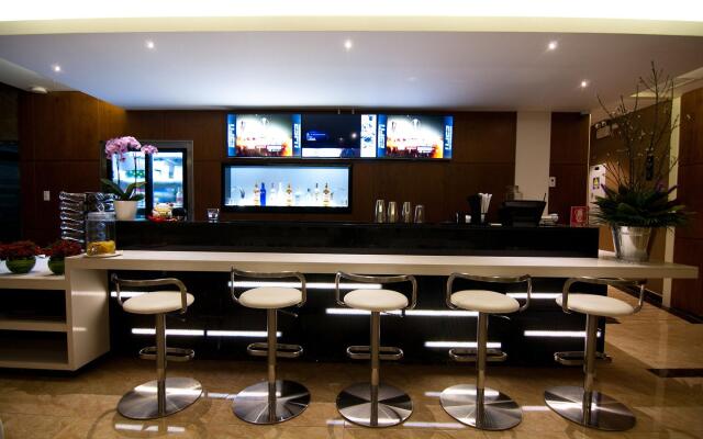 LYZ Business Hotel