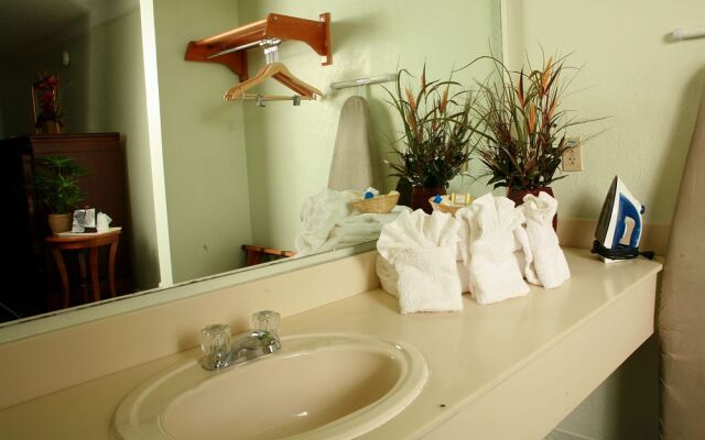 Rodeway Inn & Suites