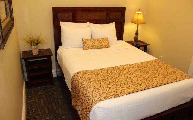 Riverwalk Place Resort & Spa