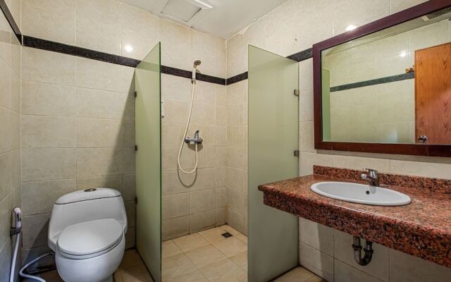 Plaza 68 Residence