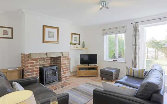 Beautiful Holiday Home in Reydon Anglia With Private Garden