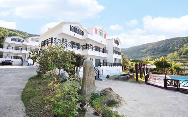 Tongyeong Happy Sea Pension