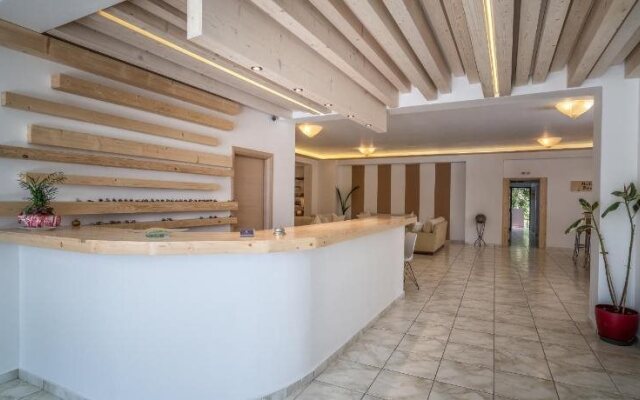 Arion Resort