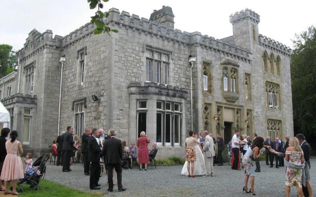 Ffarm Country House