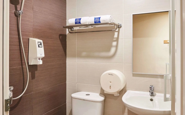Ibis budget Singapore West Coast