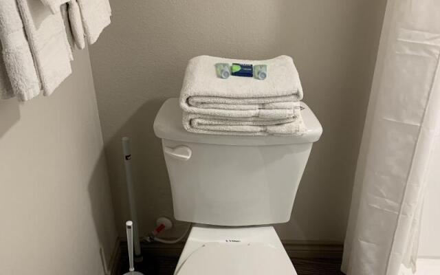 Eagle's Den Suites Andrews a Travelodge by Wyndham