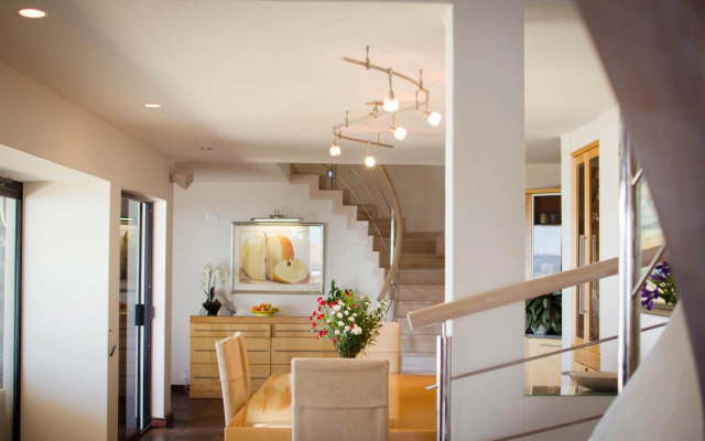 185 on Beach Boutique Suites and Apartments