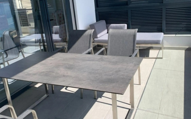 Palms & Beach Maslenica