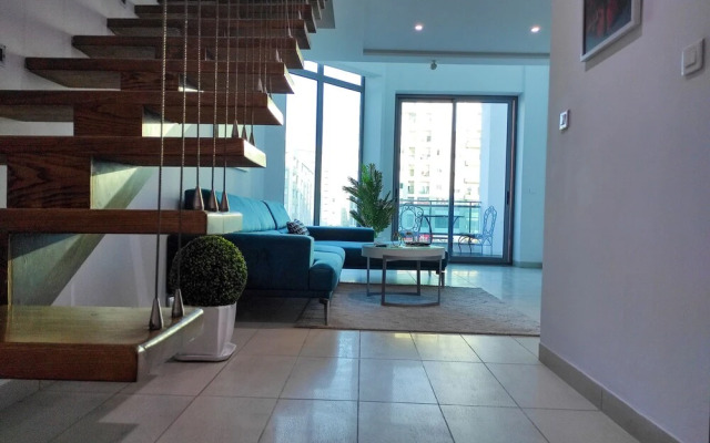 Italian Loft With Jacuzzi