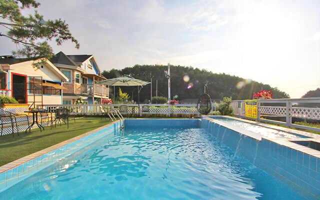 Daebudodemuri Mare Blue Pension
