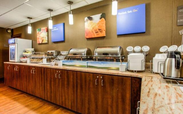 Comfort Inn Lancaster  Rockvale Outlets