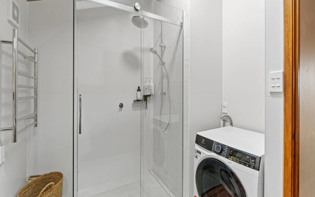 Perfectly Piha - Piha Holiday Home