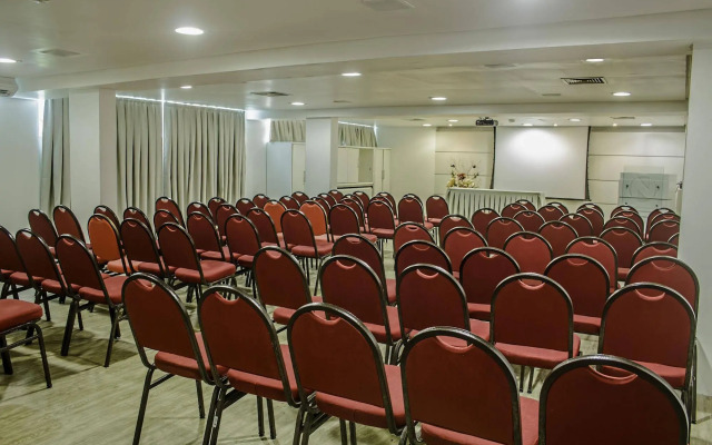 Nobile Suites Tambaú