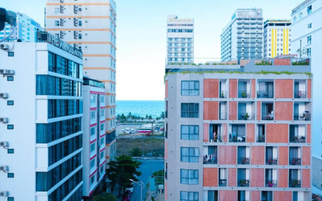 Raon Apartment and Hotel