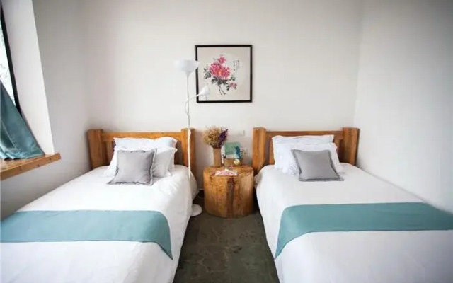 YiHai ZhuYuan Boutique Inn