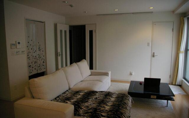 Guest House Enya (Female Only)