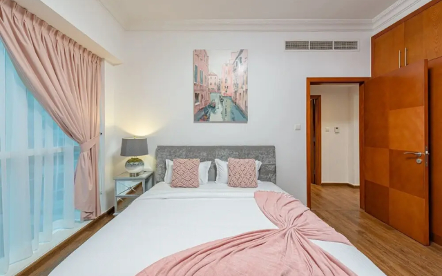 Marco Polo - Stunning Getaway in Condo with Lake and City Views - Apartment in ดูไบ - Photo 5