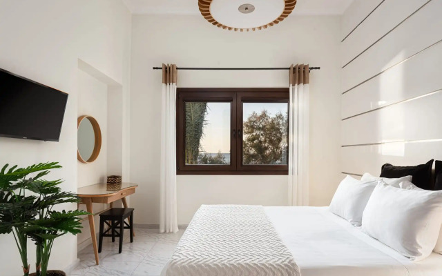 Aniv Villa by The Sea