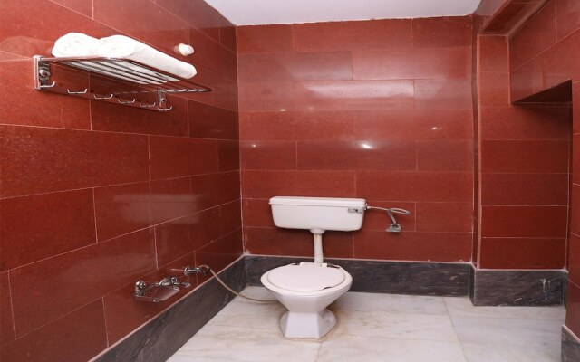 OYO 7426 Hotel Classic Inn