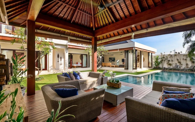 Villa The Maya