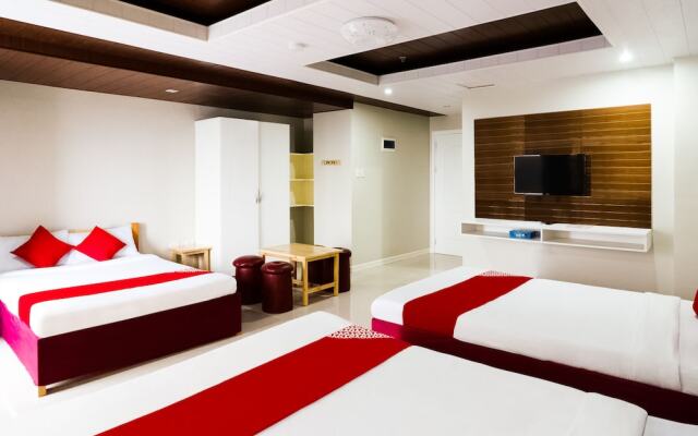 OYO 240 Country Artist Hotel