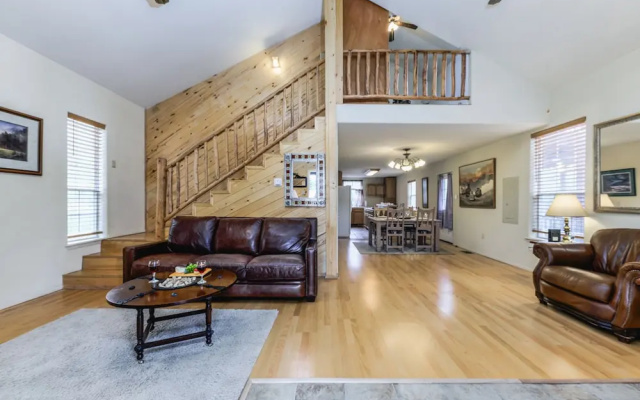 Hidden Forest Lodge by Ruidoso Vacation Rentals