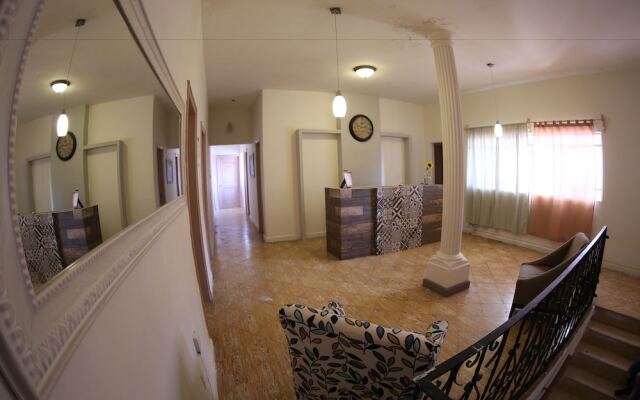 Hostel Punto 72