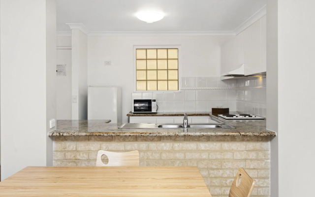 Hillarys Harbour Resort