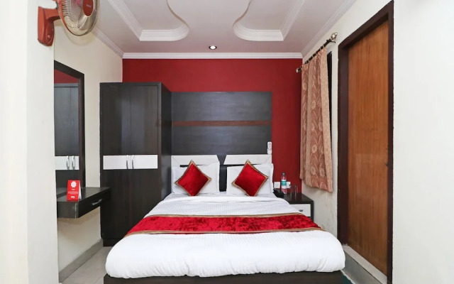 OYO 13474 Punjab Regency