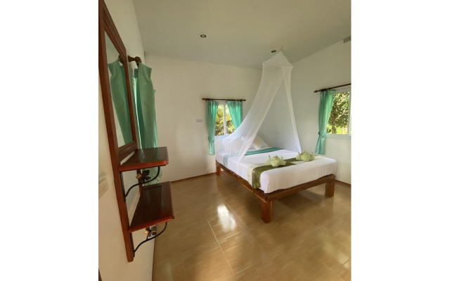 Khaosok Bamboo Huts Resort