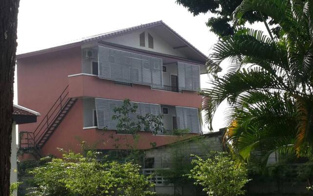 Montra Nakhon Guesthouse