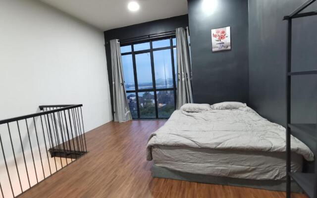 Lakeview Duplex Apartment Free WiFi and Netflix