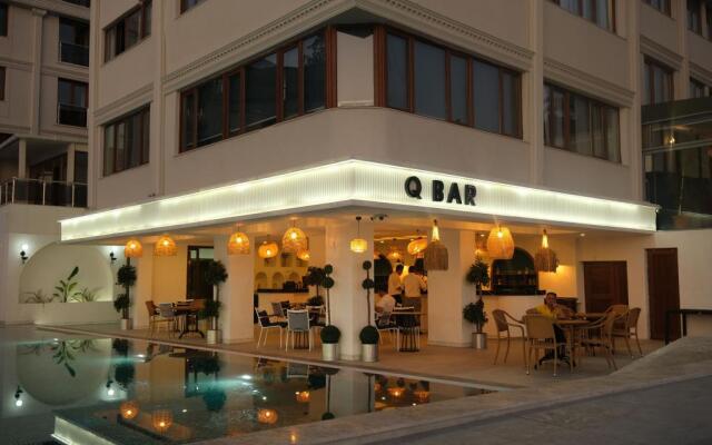 Qinn Hotel