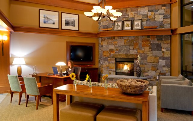 Holiday Inn Resort Lake George - Adirondack Area, an IHG hotel