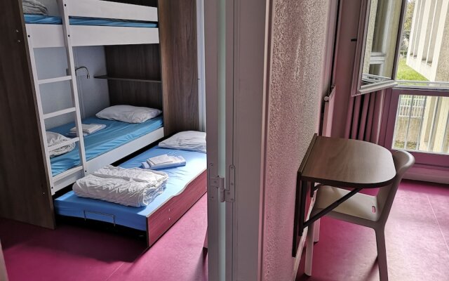 Auberge de Jeunesse Orléans Centre Ville - Hostel