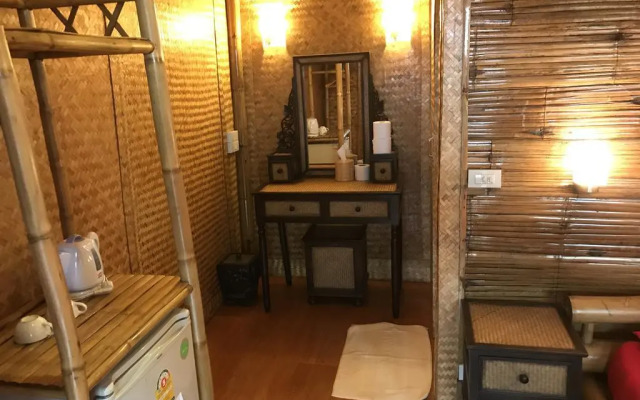 Jaidee Bamboo Huts